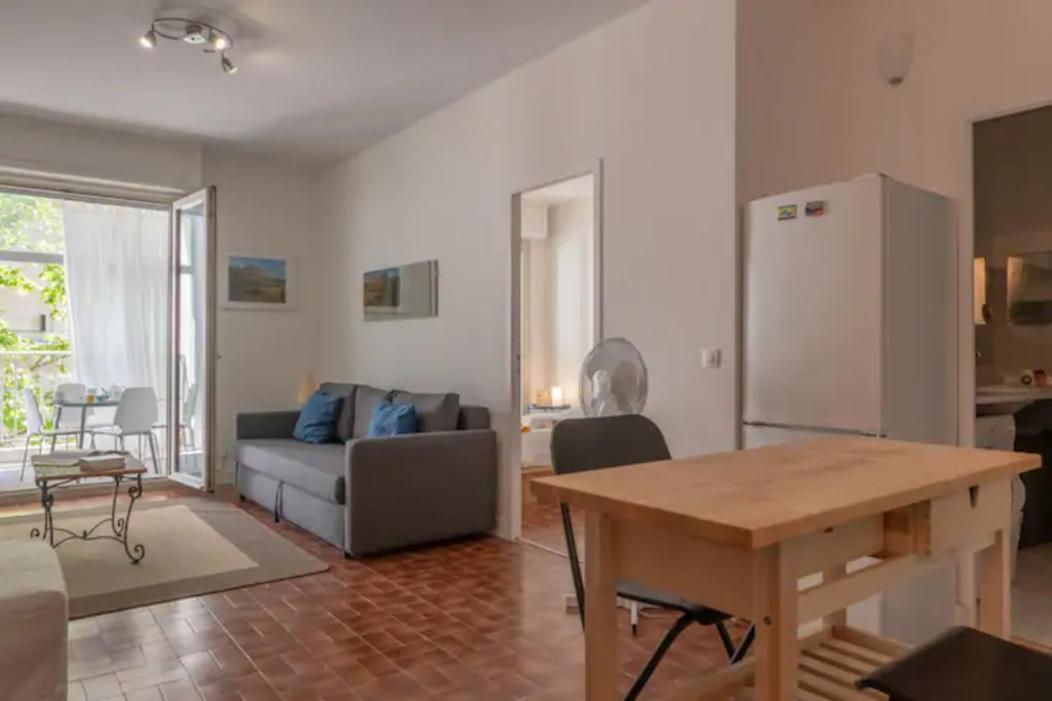 Grand Appartement Lumineux Pour 2 A 4 Personnes A Avignon Intra-Muros Wifi Gratuit Exteriör bild